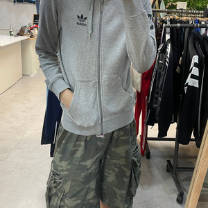 아디다스 회색 한정판 후드집업