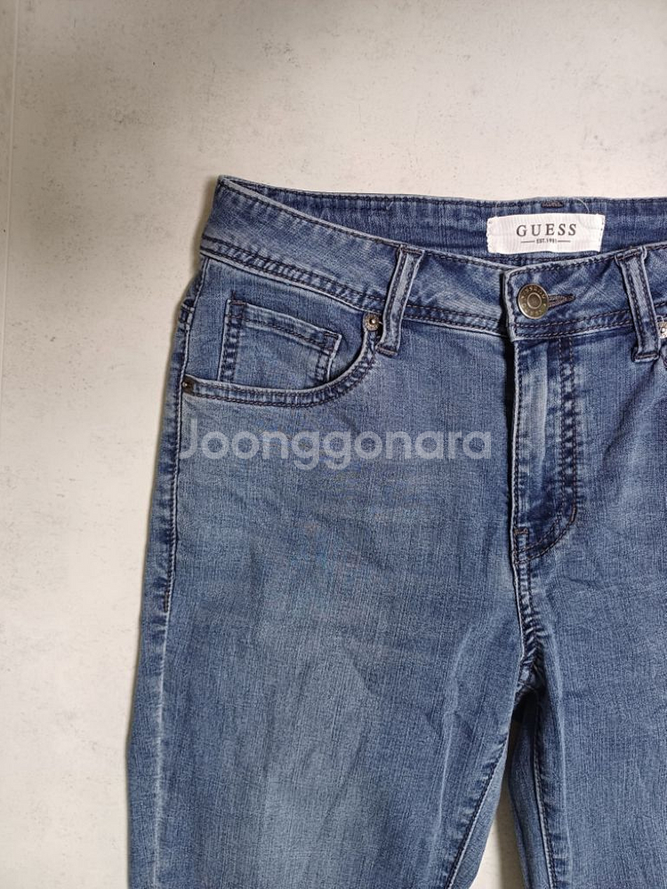 여성 게스 봄.가을 여름 데님 일자청바지 (사방스판28--3
