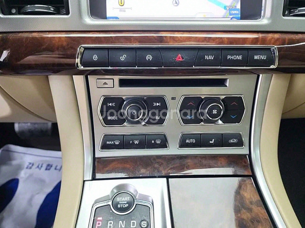 @15년식 XF 3.0 V6 SC AWD 프리미엄 전--9