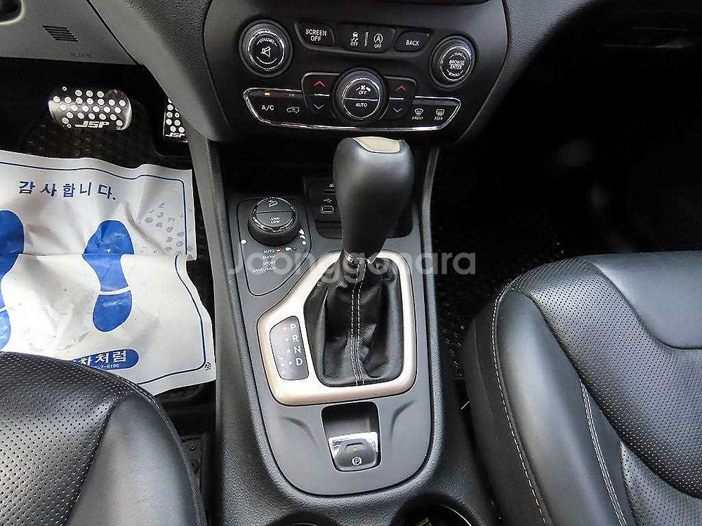 @15년식 체로키(KL) 2.0 CRD 4WD 리미티--9
