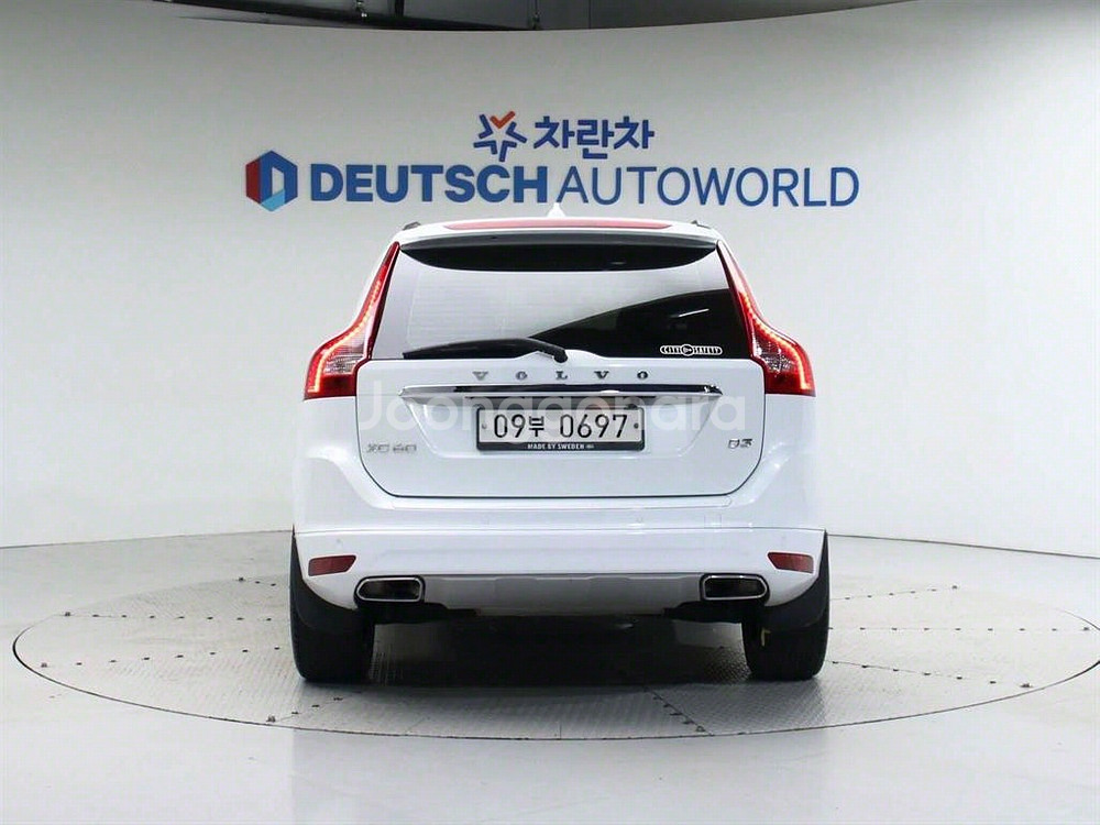 @16년식 XC60(1세대) D3 모멘텀 전국최저가격--3