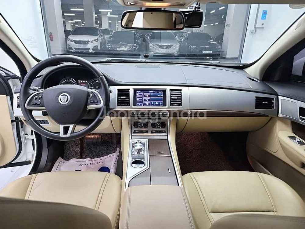 @13년식 XF 3.0 V6 SC 럭셔리 전국최저가격--6