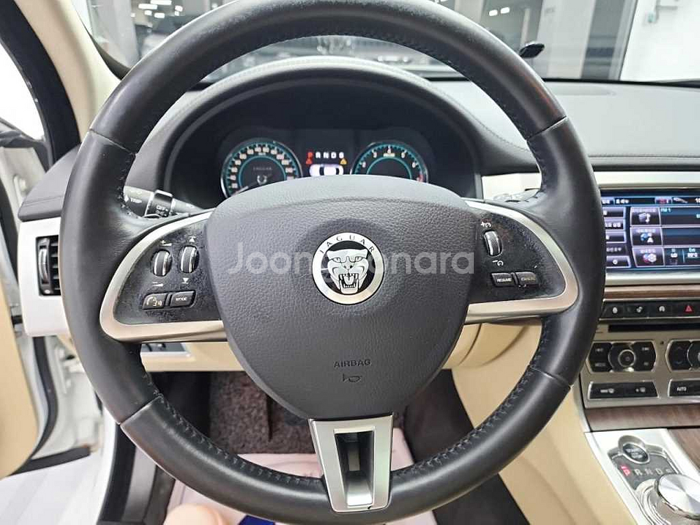 @13년식 XF 3.0 V6 SC 럭셔리 전국최저가격--8
