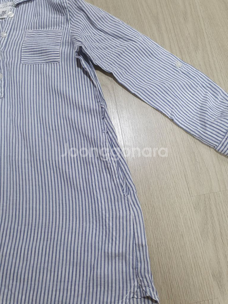 H&M 블루 스트라이프 롱셔츠 130 롱블라우스 롤업--2