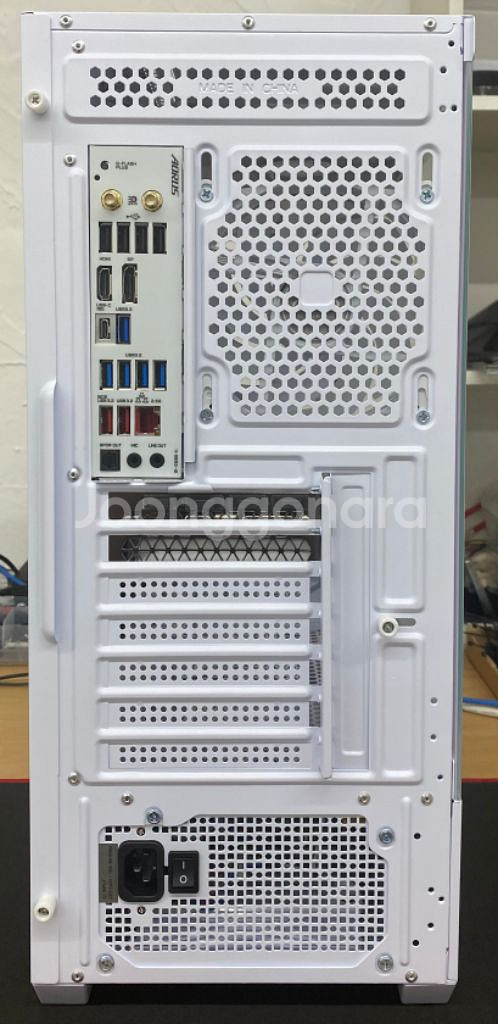 7800X3D 4070Ti Super 게이밍 컴퓨터--6