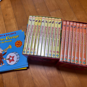 Curious George DVD 20개+ 책 16권