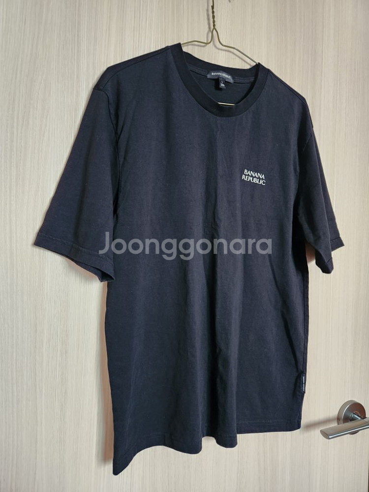 바나나리퍼블릭 남자검정반팔티셔츠 100--1