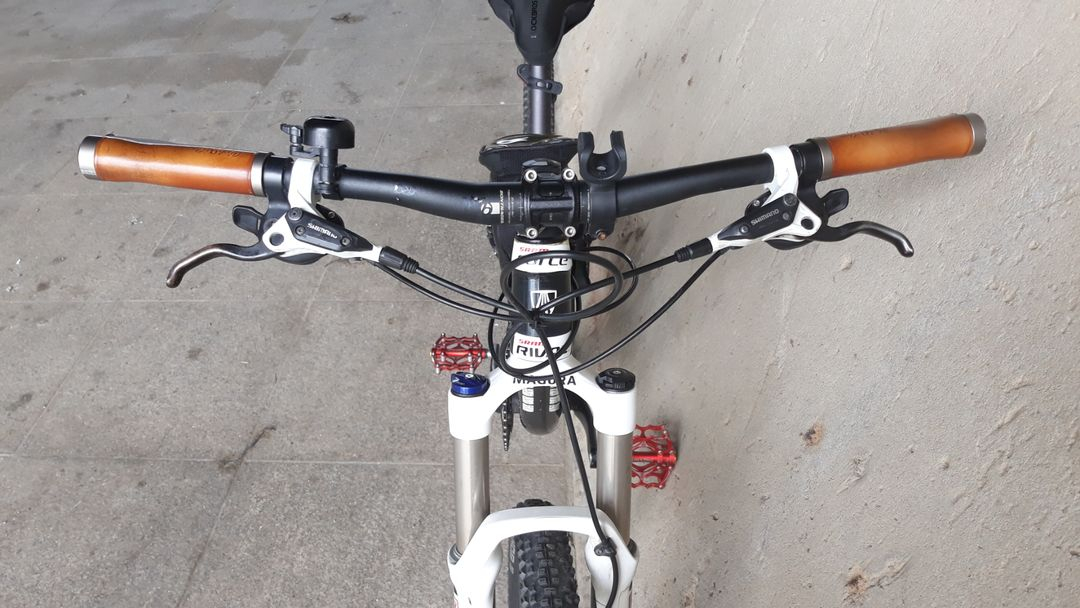 TREK Fuel EX8 풀샥 알루미늄 자전거 이미지