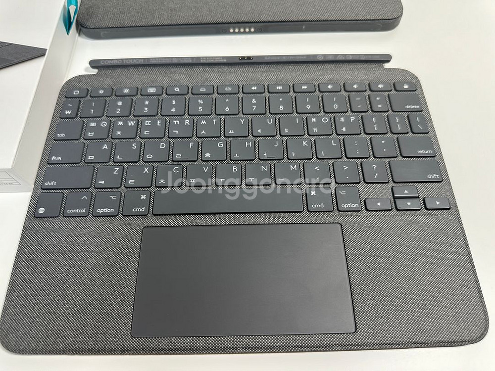 로지텍 콤보터치 iPad Air 4/5세대 케이스--4