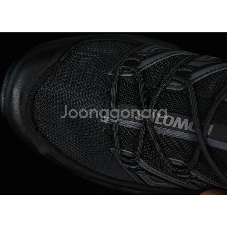 (새상품)살로몬XT-6 익스팬스 등산화 올블랙--5
