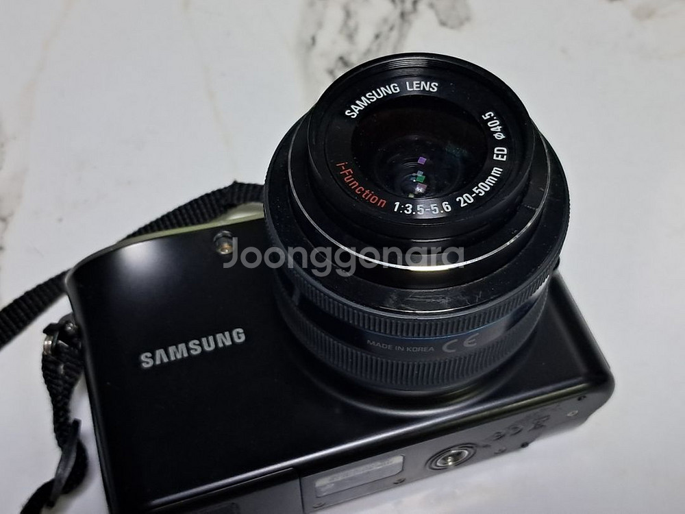 삼성 미러리스 카메라 nx100/ 20-50mm 렌즈--3