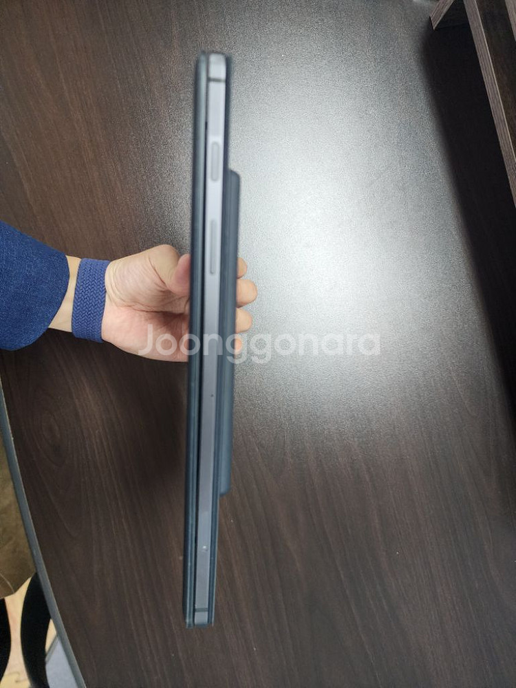 갤럭시 탭 s8 256g 와이파이 + 정품키보드 포함--5