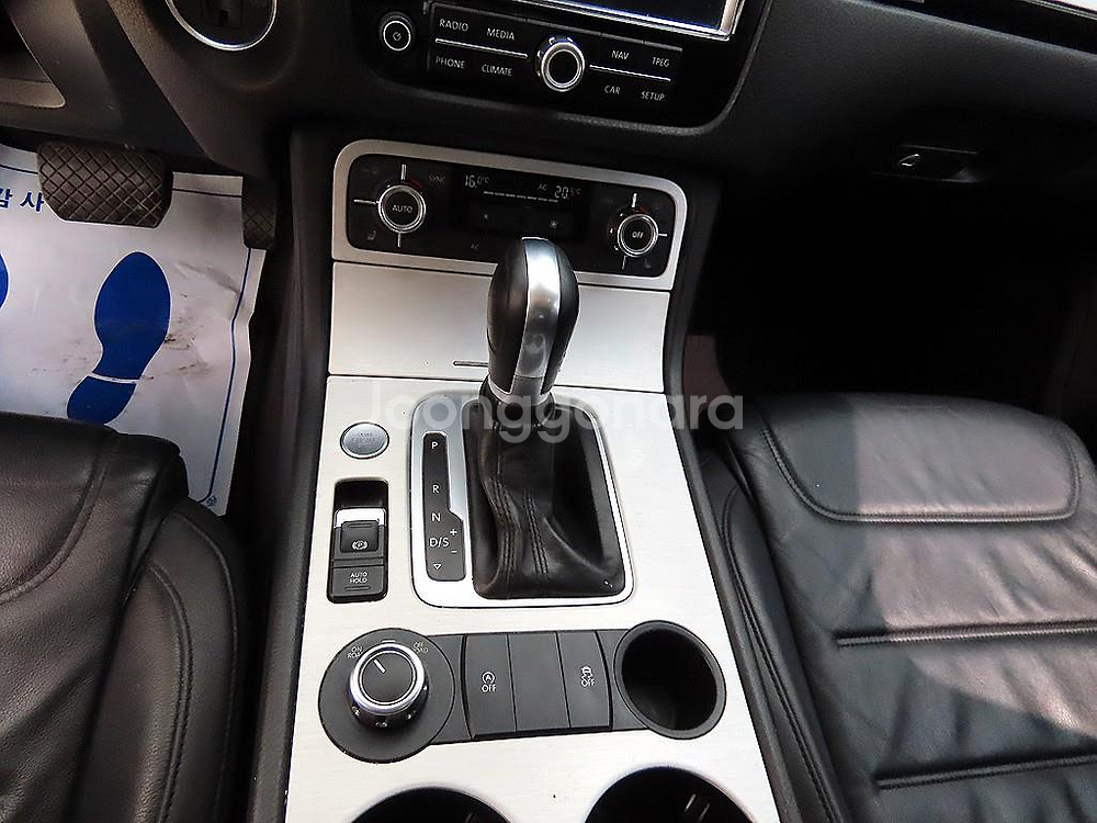 @13년식 뉴투아렉(2세대) 3.0 V6 TDI 블루--9