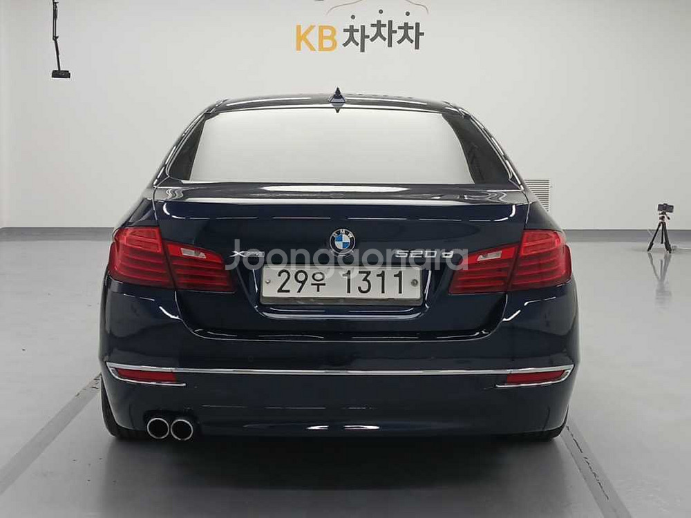 @13년식 5시리즈(6세대) 520d xDrive 럭--1