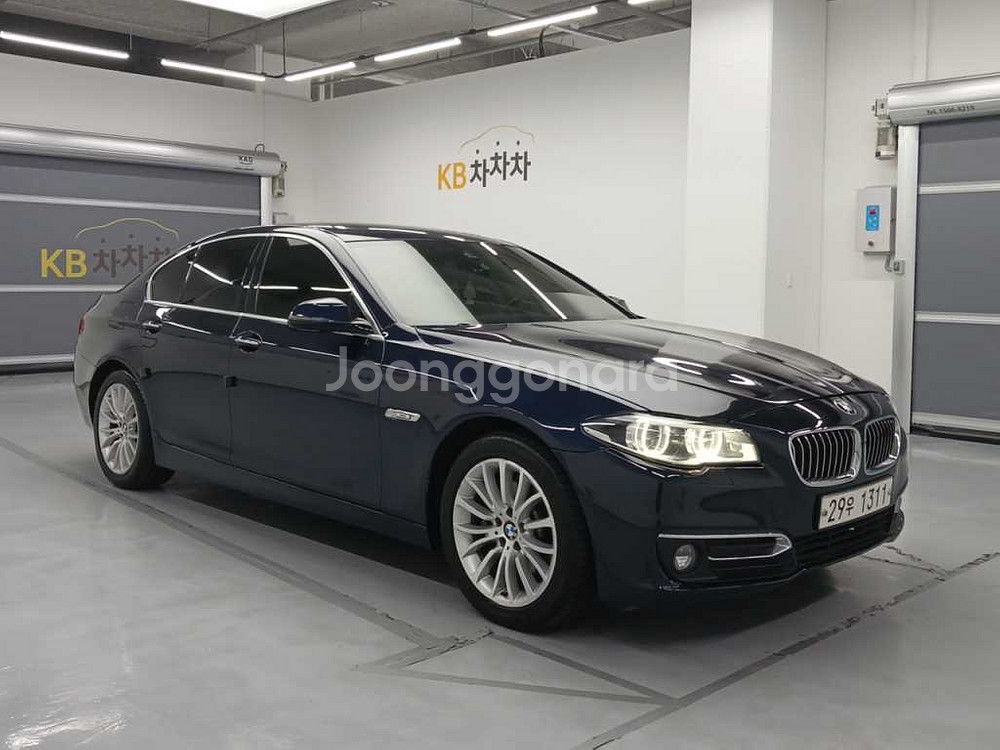 @13년식 5시리즈(6세대) 520d xDrive 럭--3