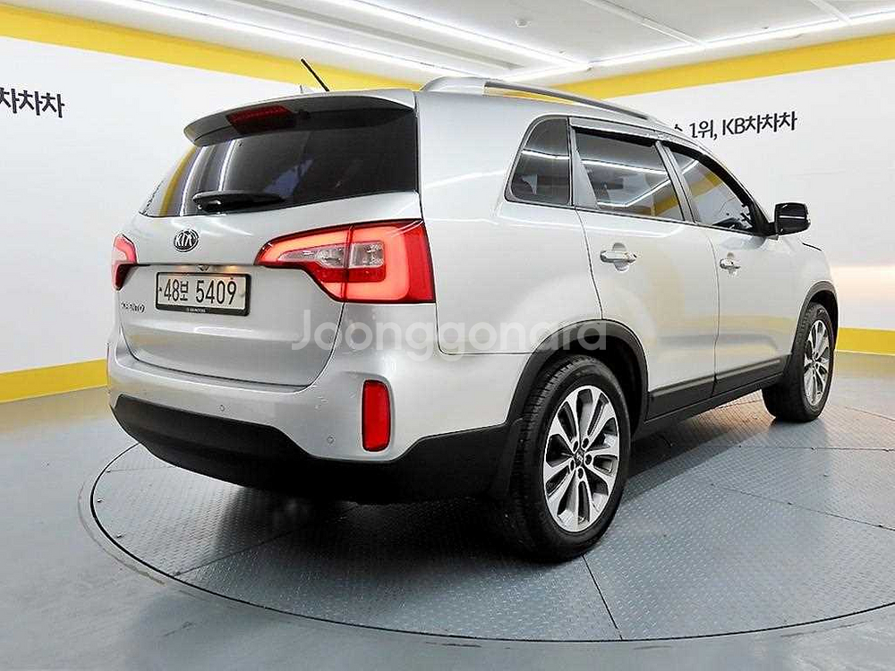 @14년식 뉴쏘렌토 R R2.0 2WD 트렌디 전국최--3
