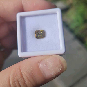 1.5ct 스펜 티타나이트 천연 나석 보석