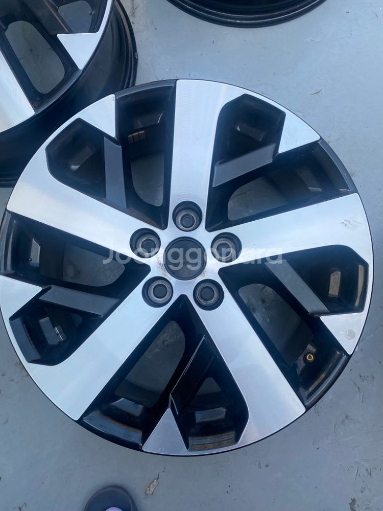 MQ4 black polished 18-inch dis--1