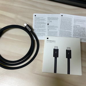 애플 썬더볼트4(USB-C) Pro 케이블 (1m)