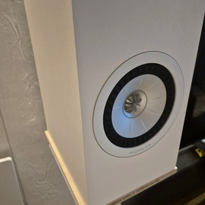 KEF350