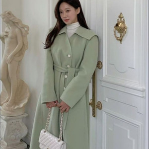블루민 착붙핏 세일러코트 메론민트 새제품