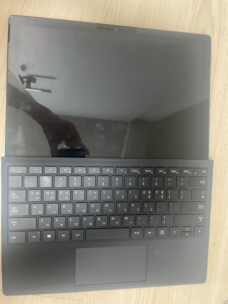 서피스프로7 (i7, 16g, 516gb)--2