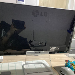 LG 모니터 27인치 27MP77SM 팝니다.