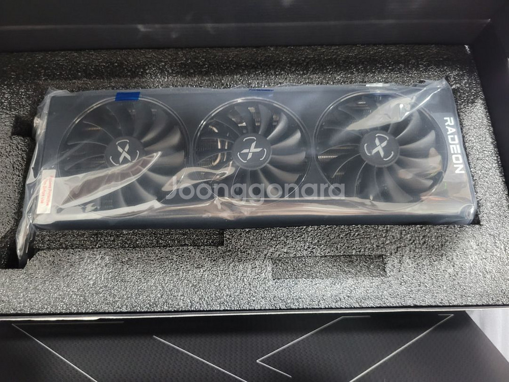 XFX 라데온 RX6800 16GB--1