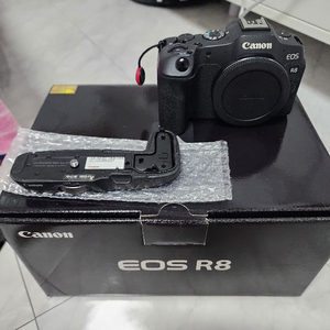 캐논r8