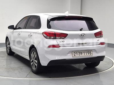 @17년식 i30 PD 1.4 터보 스마트 전국최저가--1
