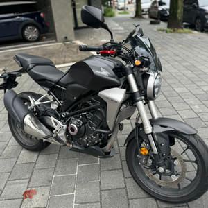 혼다 cb300r 18년식 abs 짧은키로수 판매합니다