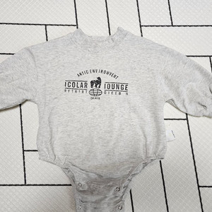 아기 맨투맨 긴팔 바디수트 73사이즈 6개월정도