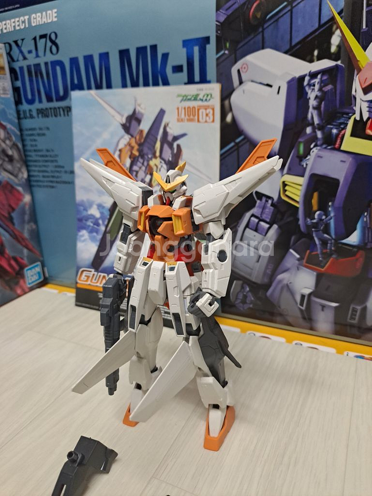 1/100 KYRIOS 건담 가조립--1