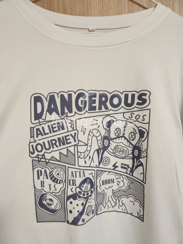 흰색 긴팔기본티셔츠 100--3