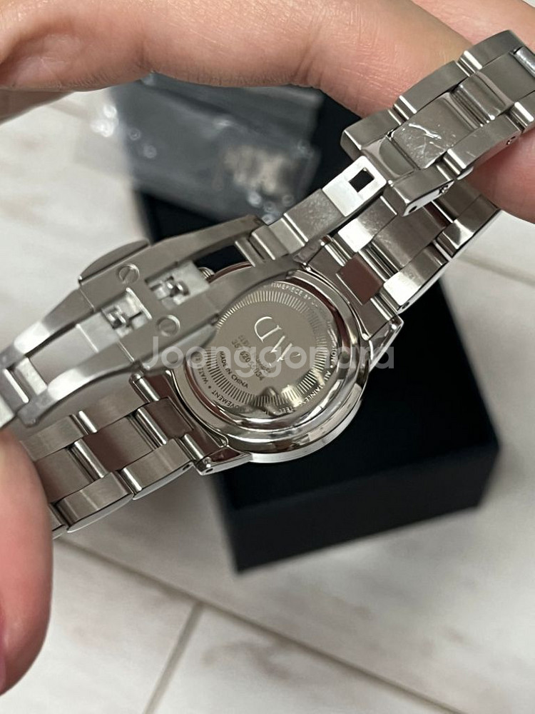 다니엘 웰링턴 ICONIC LINK 28mm 메탈시계--4