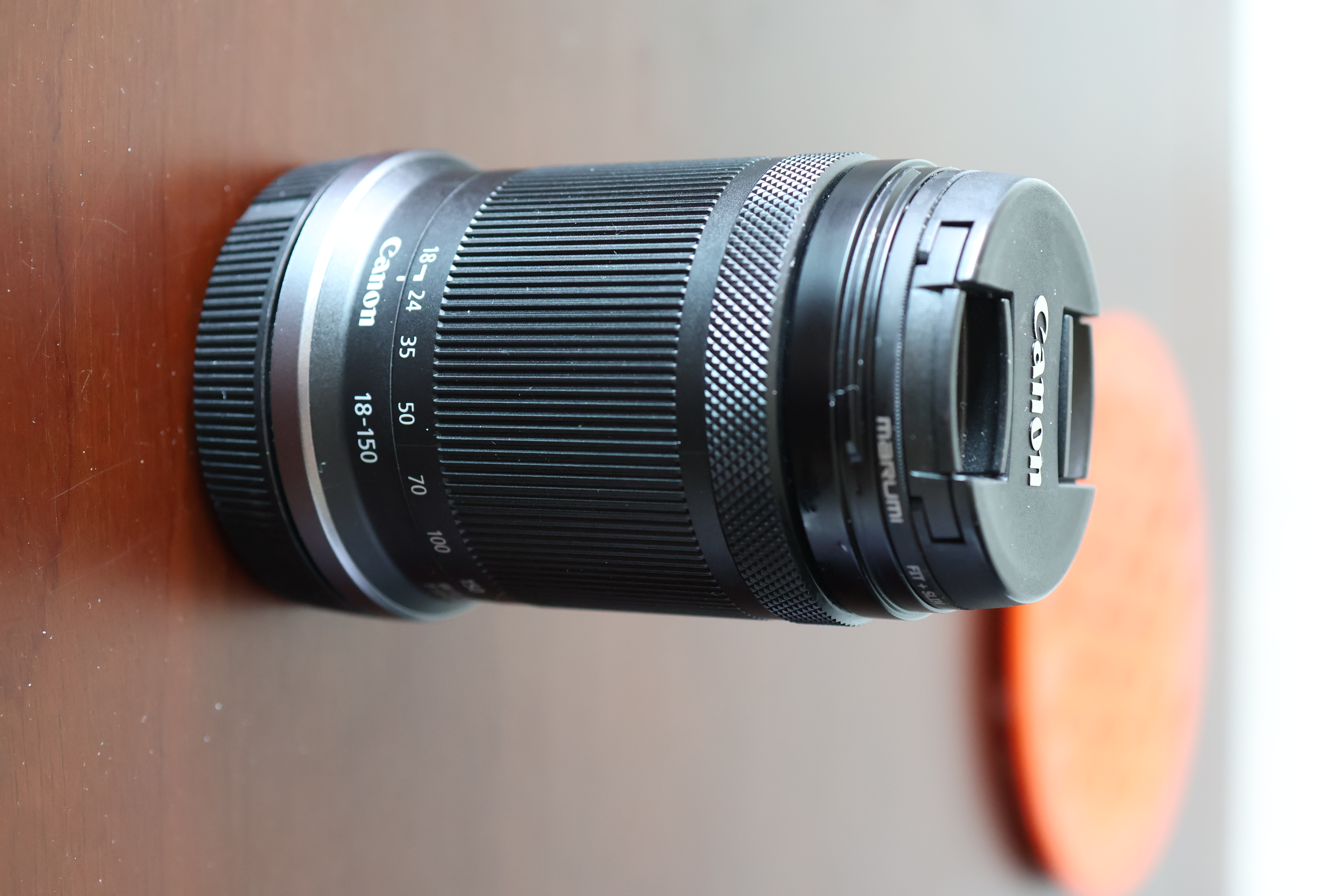 Rf-s 18-150mm is stm 렌즈 판매합니다.