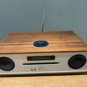 루악 오디오 Ruark R4