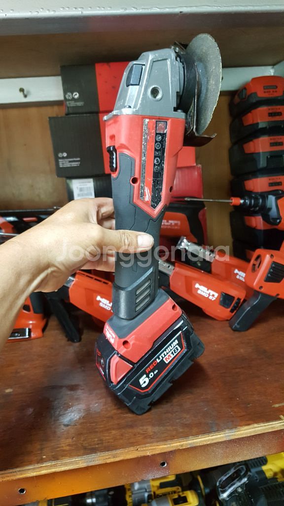 밀워키충전그라인더 M18 FSAG 100X 배터리포함--1