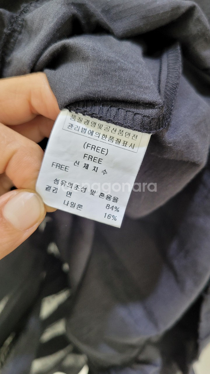 블랙 스트라이프 러플 블라우스--6