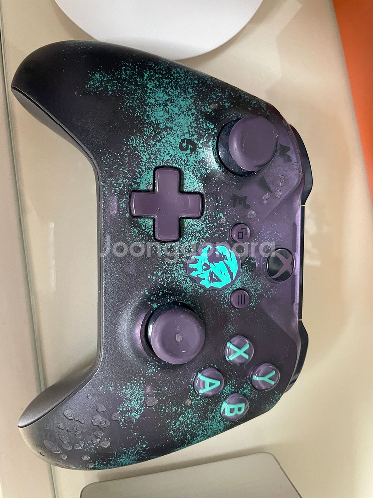 Xbox one x , 게임 타이틀 3개 팝니다--1