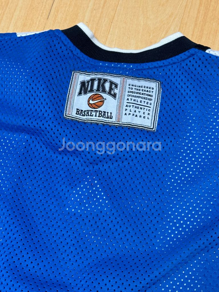 Nike (나이키) ACG 90s 메쉬 티셔츠 판매해요--1