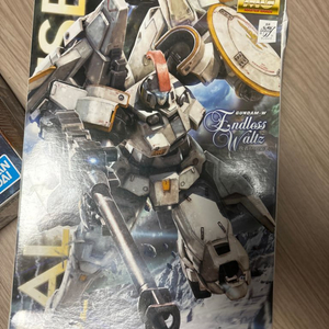 반다이 MG TALLGEESE