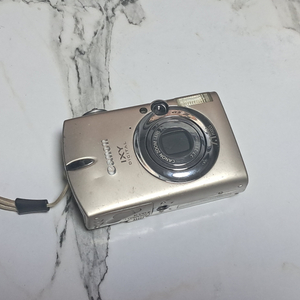 IXY Digltal 700 빈티지카메라 dslr