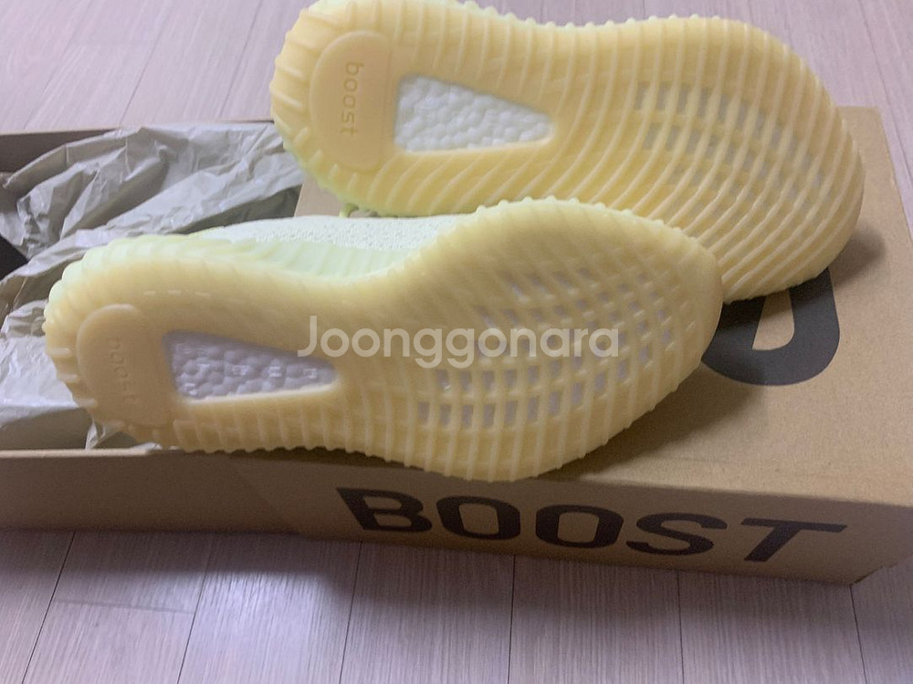 아디다스 이지부스트 350 v2 버터 245--1