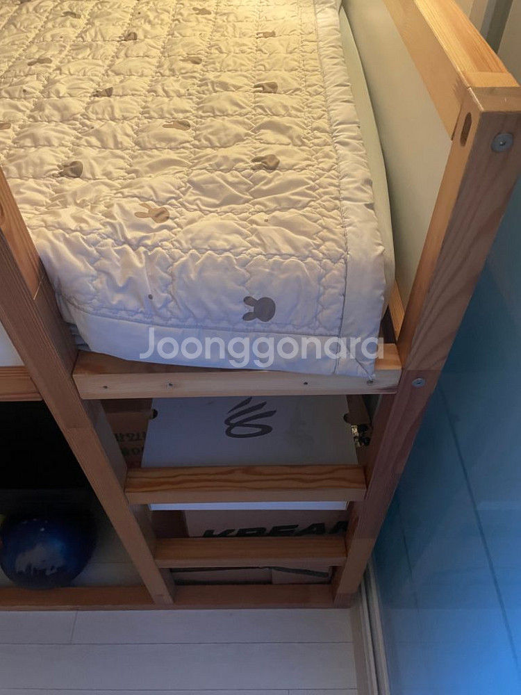 1인 원목 침대--6