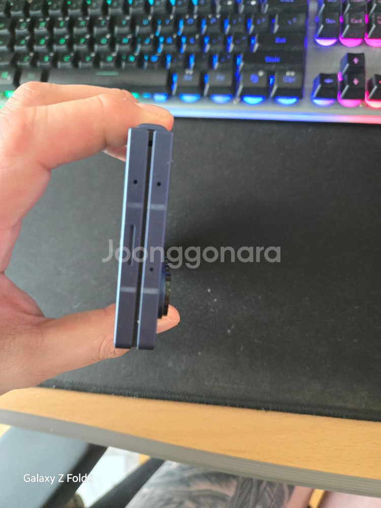 삼성 Z Fold6 512기가 네이비칼라 판매 중--4