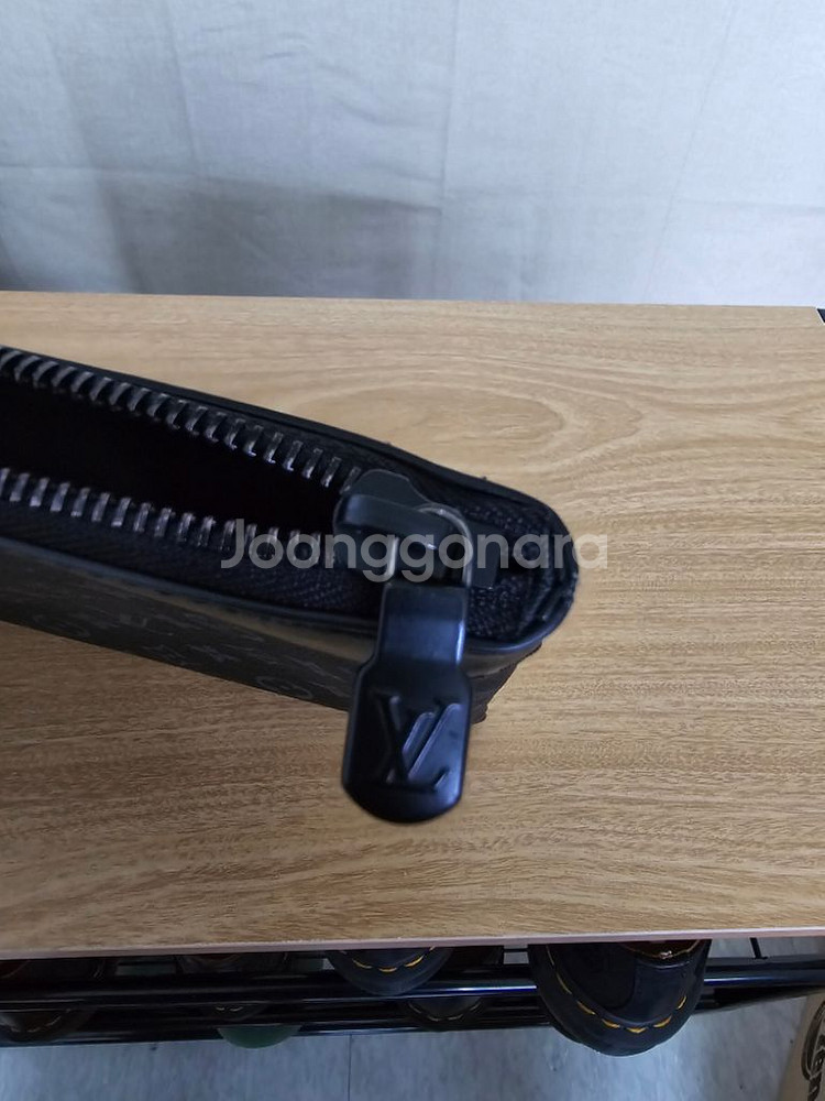 루이비통 포쉐트 투고 파우치--3