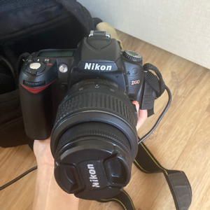 니콘 D90 + 렌즈 렌즈는 AF-S 18-55mm