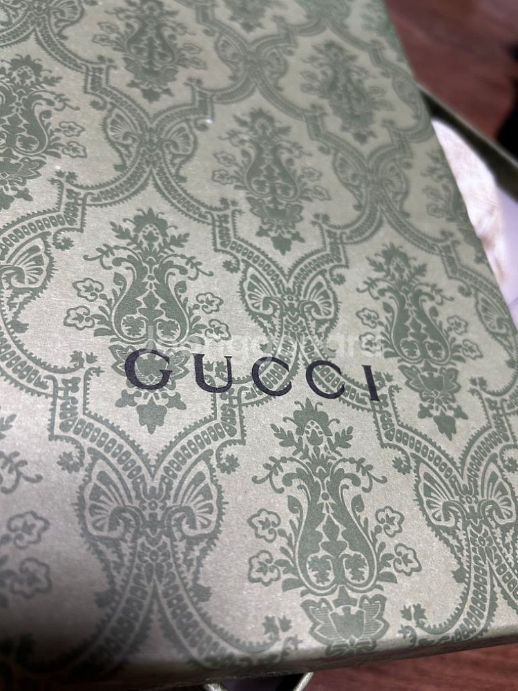 구찌 GUCCI 신발 박스 판매합니다.--1
