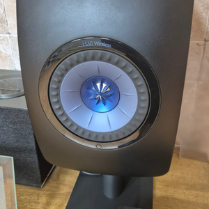 KEF LS50 wireless 양도합니다